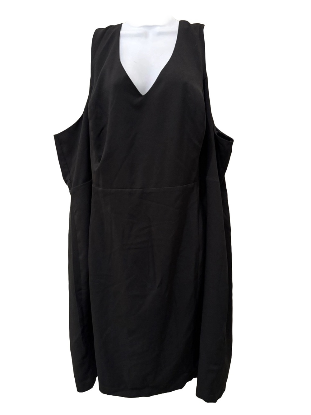 ModCloth Plus Size V Neck Little Black Sheath Dress